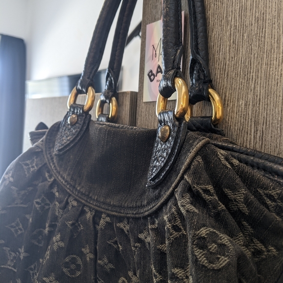 Louis Vuitton: Monogram Denim Celebrity Neo Cabby MM - Picture 16 of 16